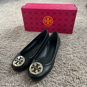 Tory Burch Reva Mestico Ballet Flats size 7.5 in Black and Silver